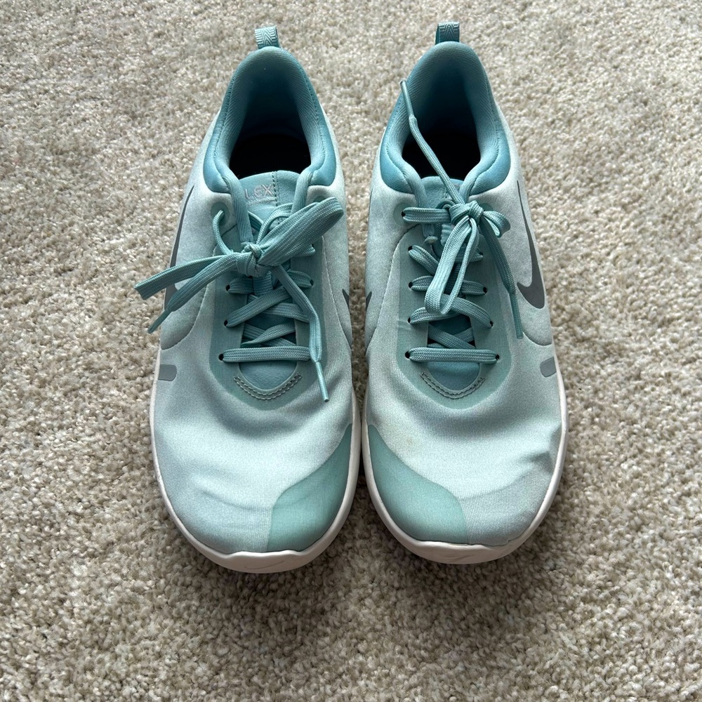 Nike Flex Experience 8 (Women’s Size 8.5)